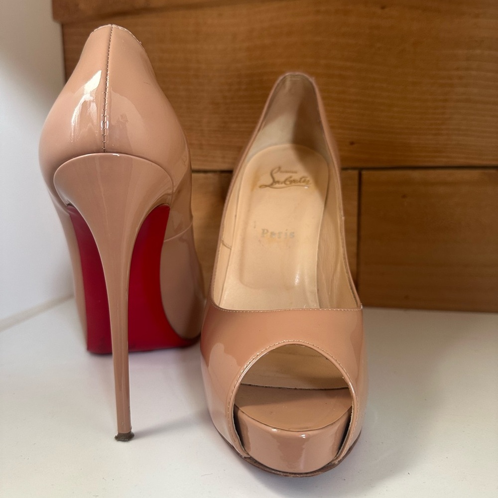 Christian Louboutin Very New Privé size 39, nude color peep toe - Picture 11 of 13